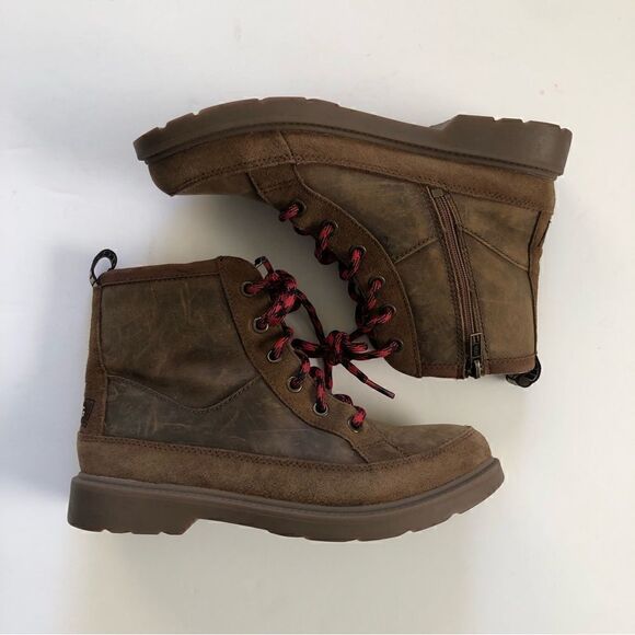 UGG Robley red lace up leather boots NWOT size 37 - Picture 2 of 12